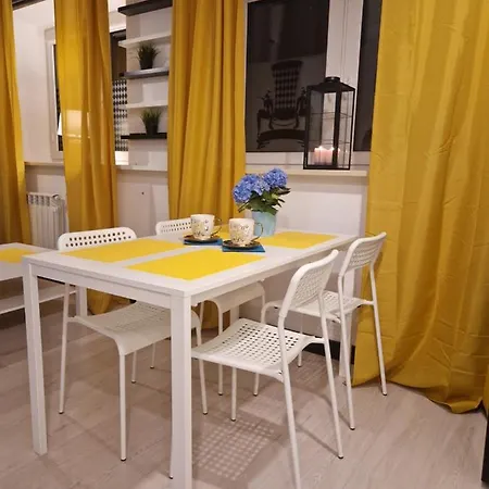 Apartament Trzech Krzyzy Konopnickiej 3 *