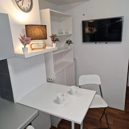 아파트 Trzech Krzyzy Konopnickiej 3